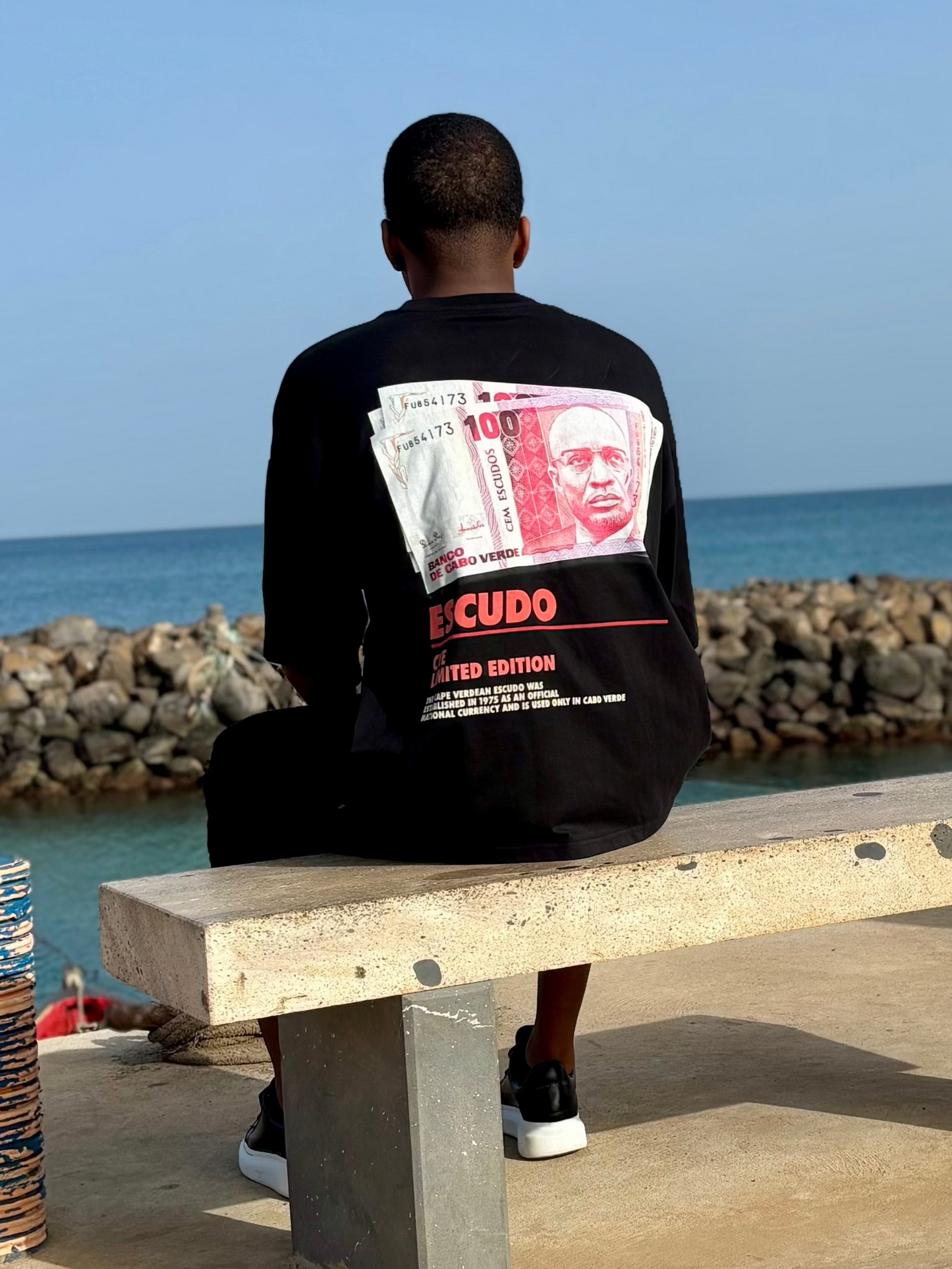 ESCUDO OVERSIZED BOXY TEE